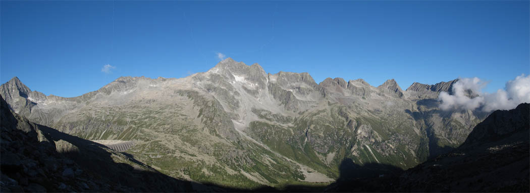 Morgen-Panorama Richtung Westen vom Rifugio Garribaldi
